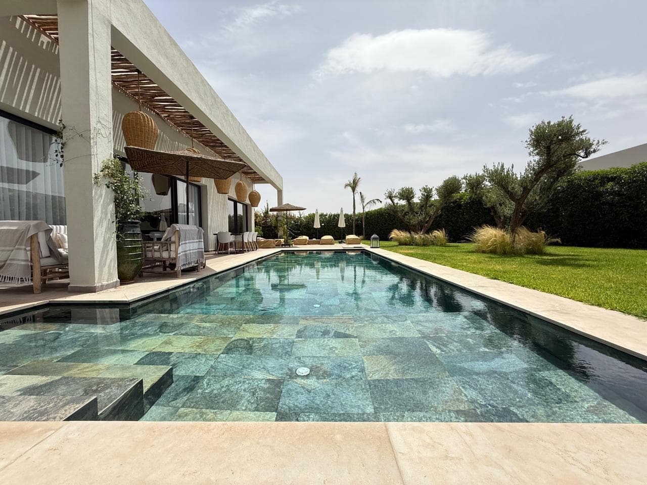 Villa meublée de plain-pied sans vis-à-vis à vendre sur la Route d'Amizmiz, Marrakech
