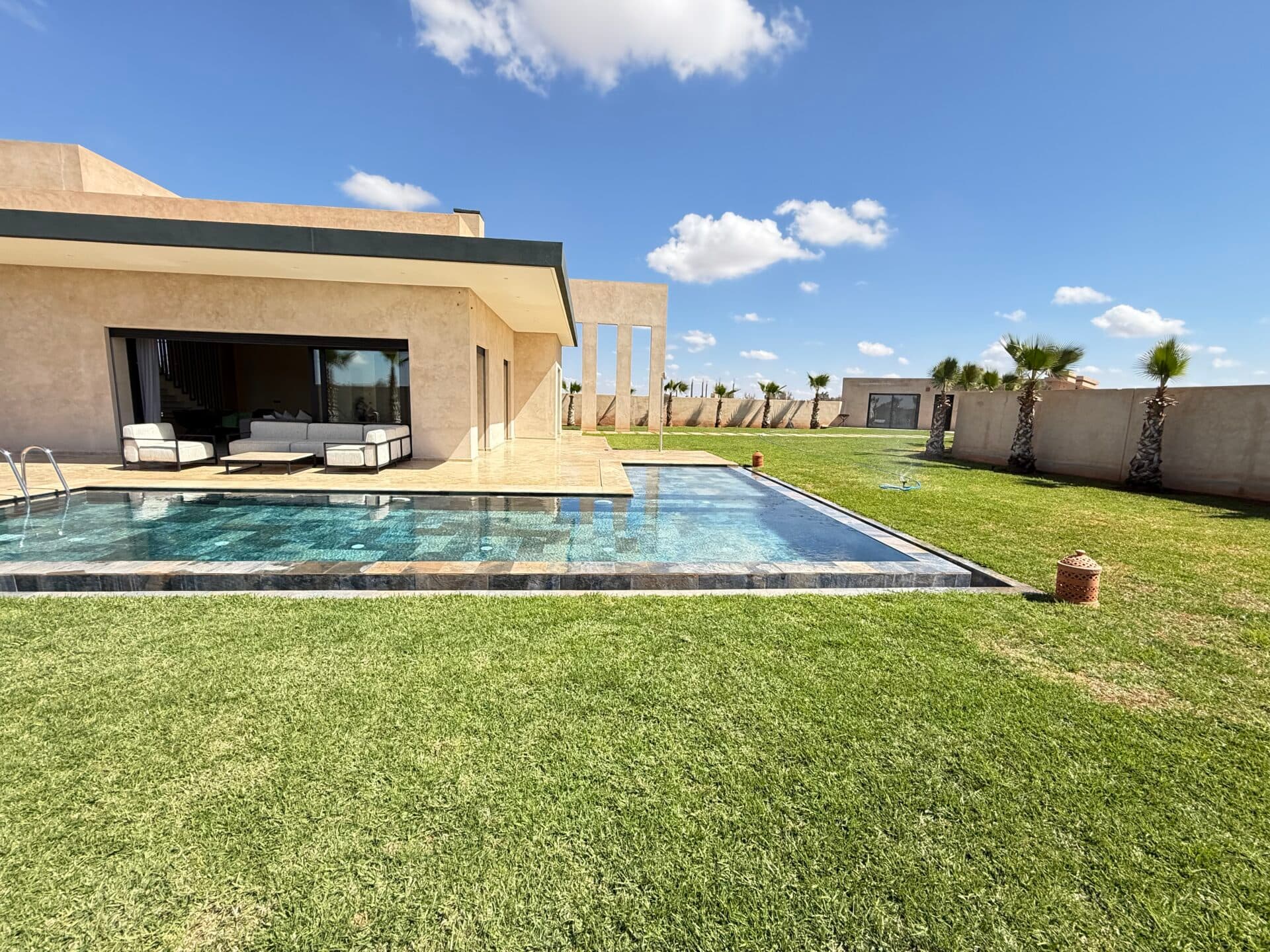 Villa meublee, de plain-pied a vendre a Route d'Amizmiz, Marrakech