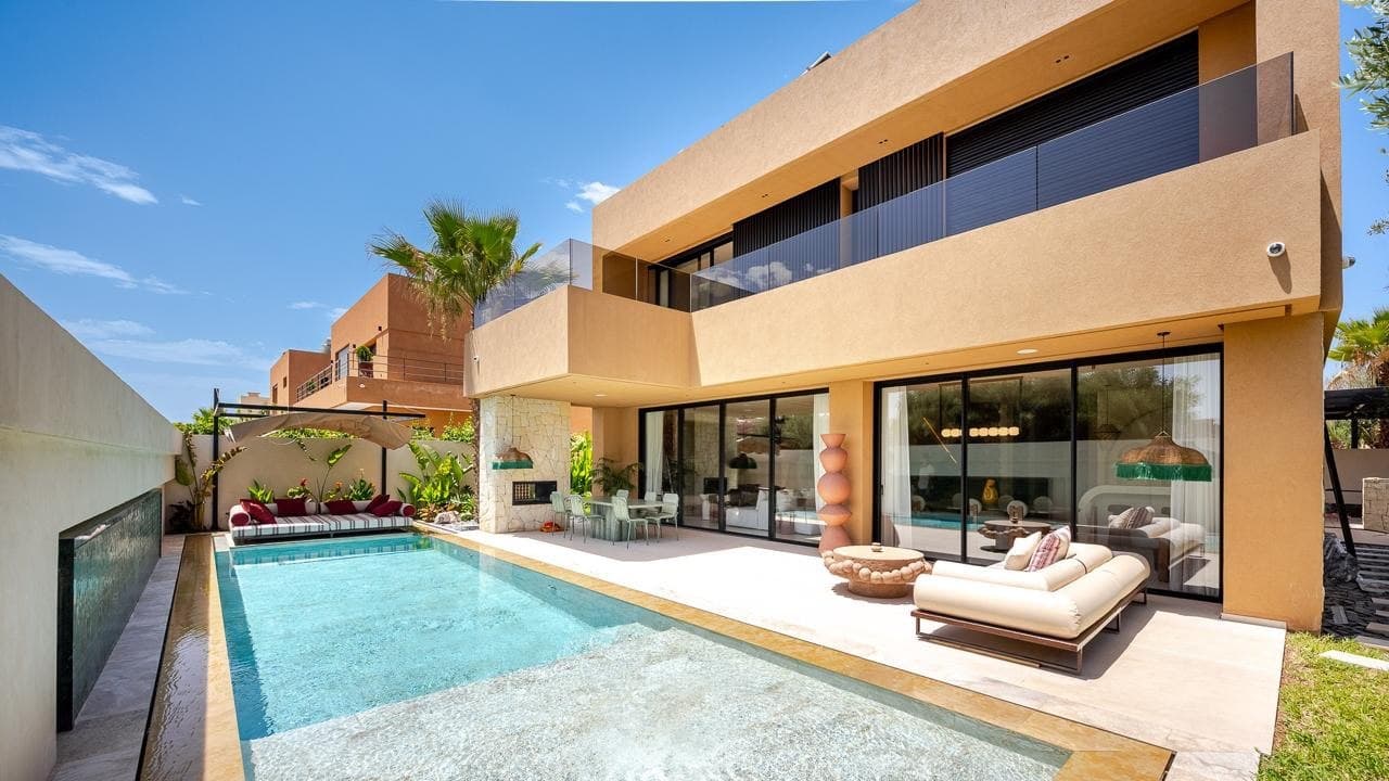 Villa contemporaine meublée avec piscine chauffée au Golf d'Amelkis, Marrakech