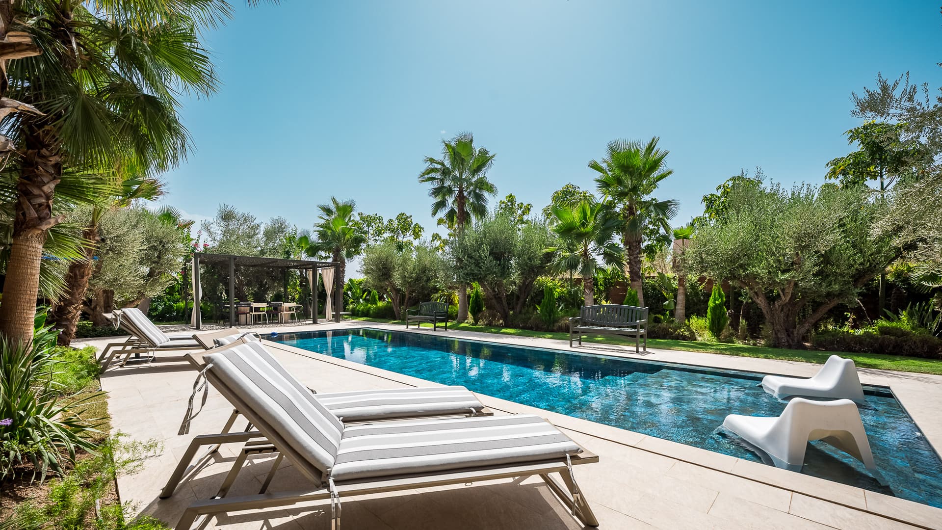 Villa contemporaine neuve avec sous-sol de loisirs à vendre, golf d'Amelkis, Marrakech